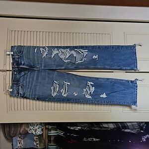 NWT American Eagle size 4 Ex-Boyfriend jeans